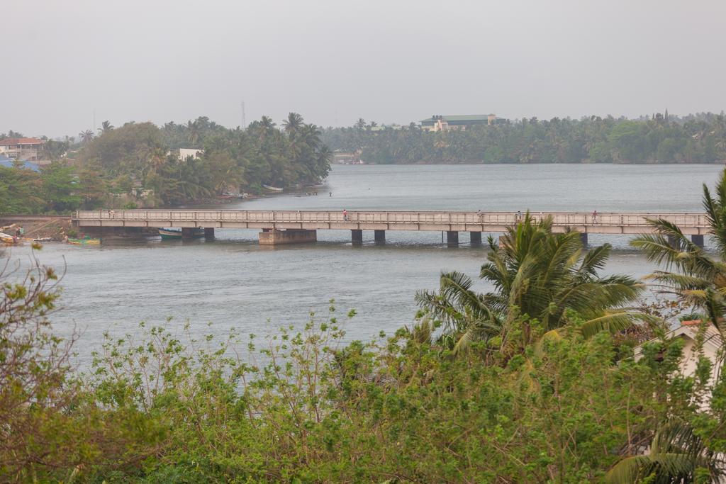 Navro Beach Resort Panadura Exterior foto