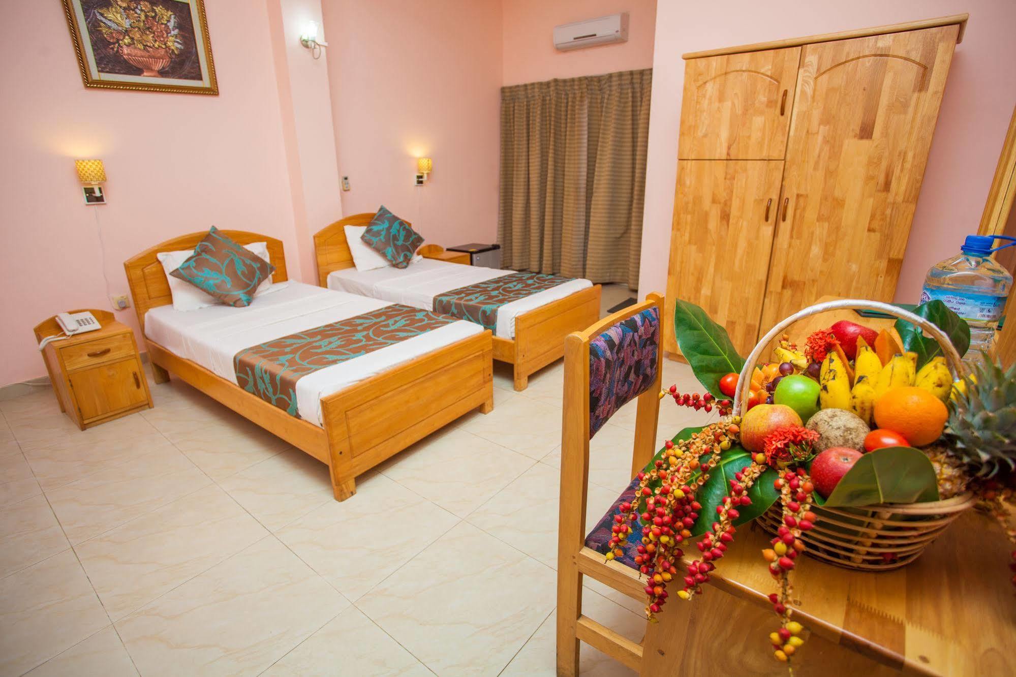 Navro Beach Resort Panadura Exterior foto